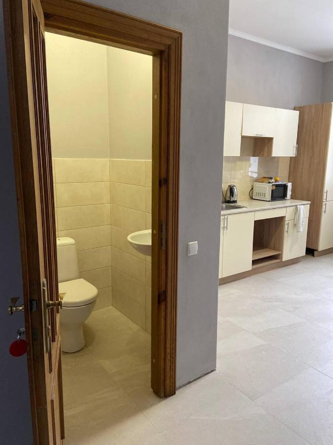 Hostel Lubin Lviv Exteriör bild